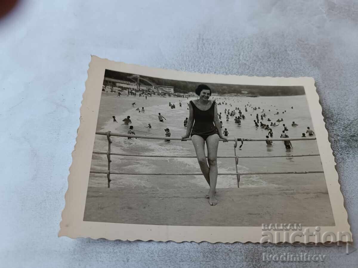 Φωτογραφία Γυναίκα στην προβλήτα