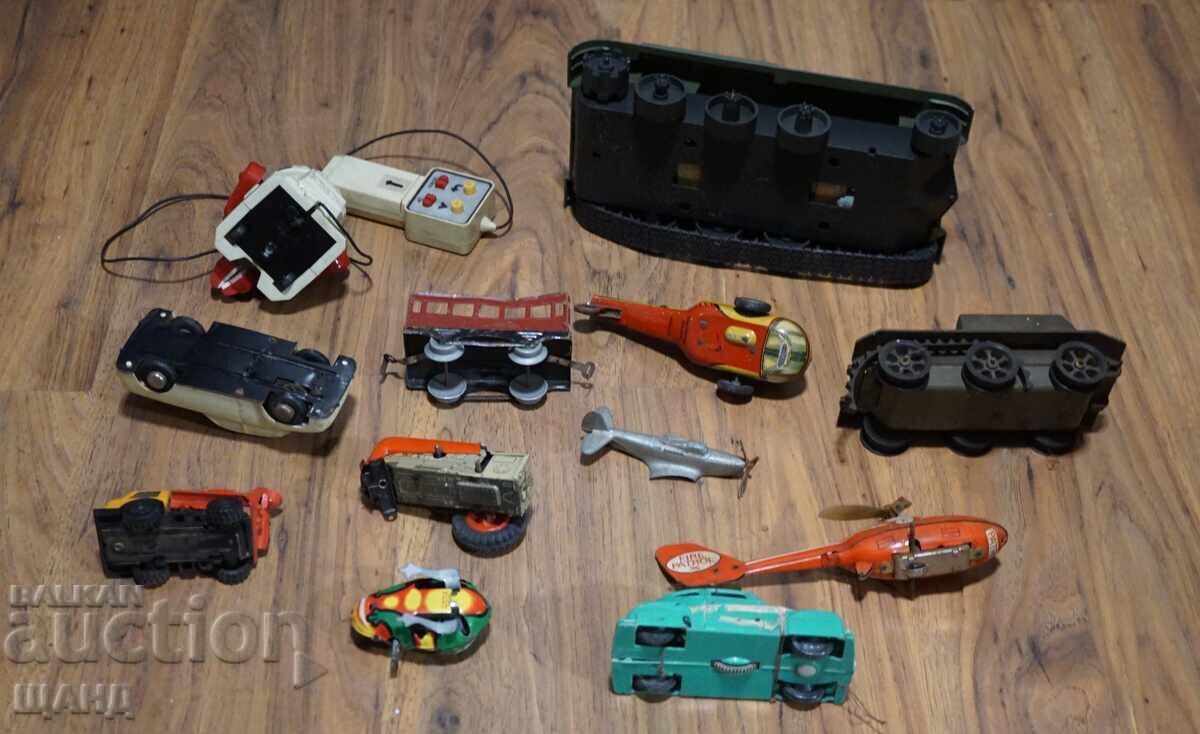 12 jucării vechi din metal pentru piese robot, tanc, avion, tractor - 6