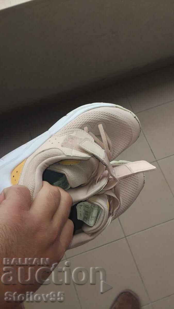 Adidași
