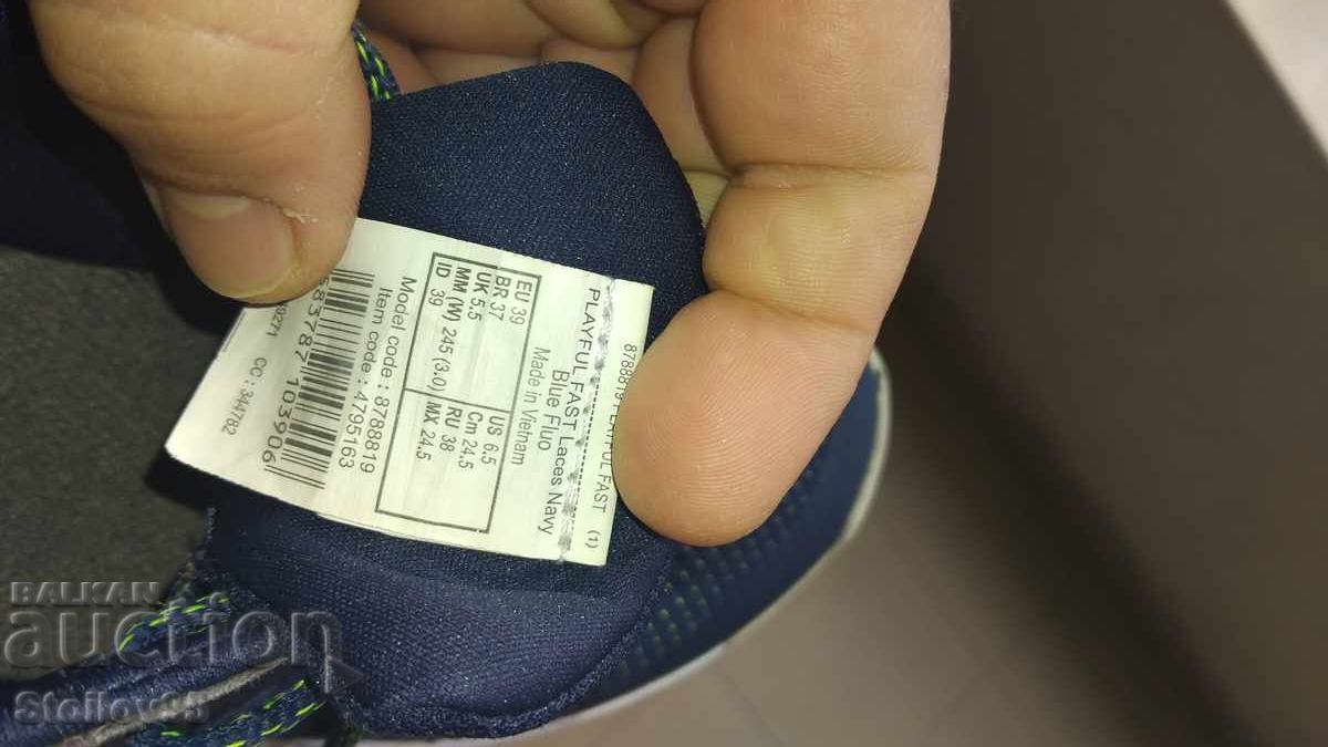 Πάνινα παπούτσια με τιμή € 22.00 | 43.03 BGN