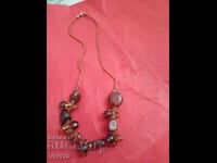 Αρχαίο κολιέ από αχάτη