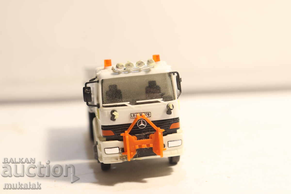 Livrarea HERPA H0 1/87 MERCEDES ATEGO CAMION BASCULANTĂ MODEL