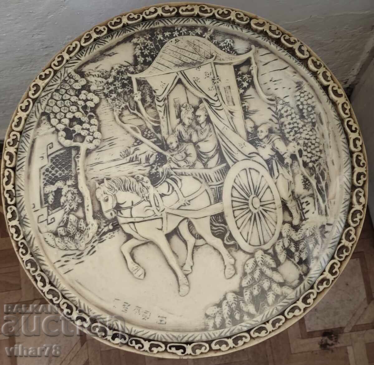 Διακοσμητικό τραπέζι με τιμή € 279.99 | 547.61 BGN
