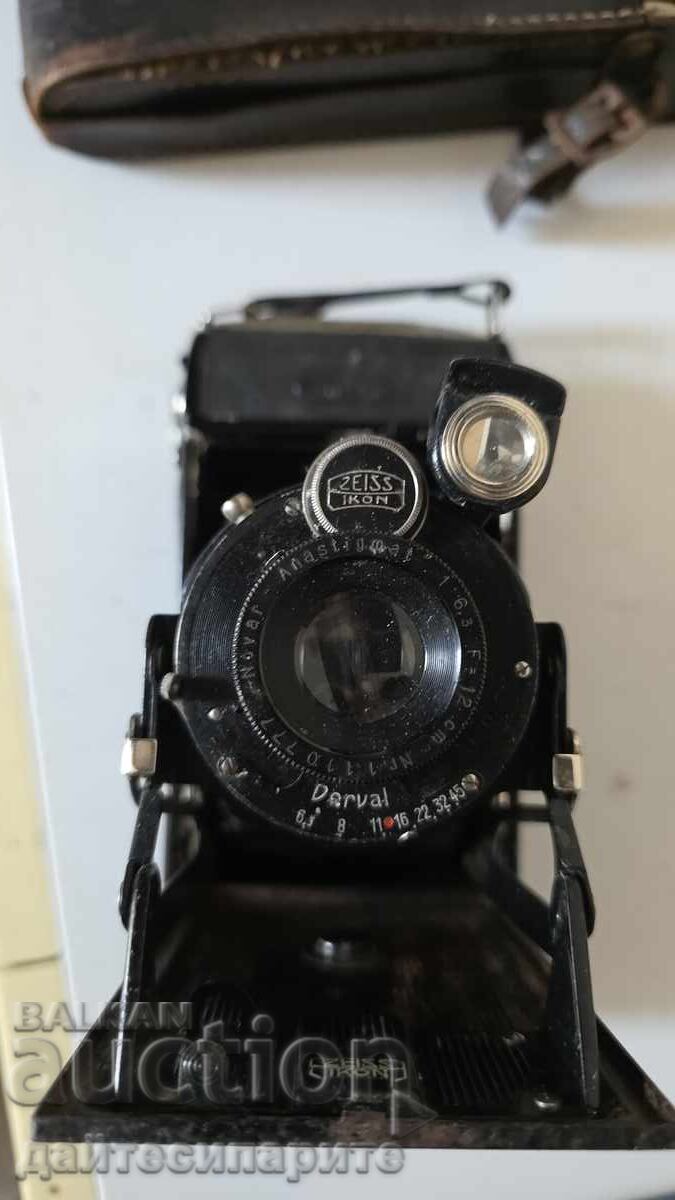 Livrarea Aparat foto vechi ZEISS IKON