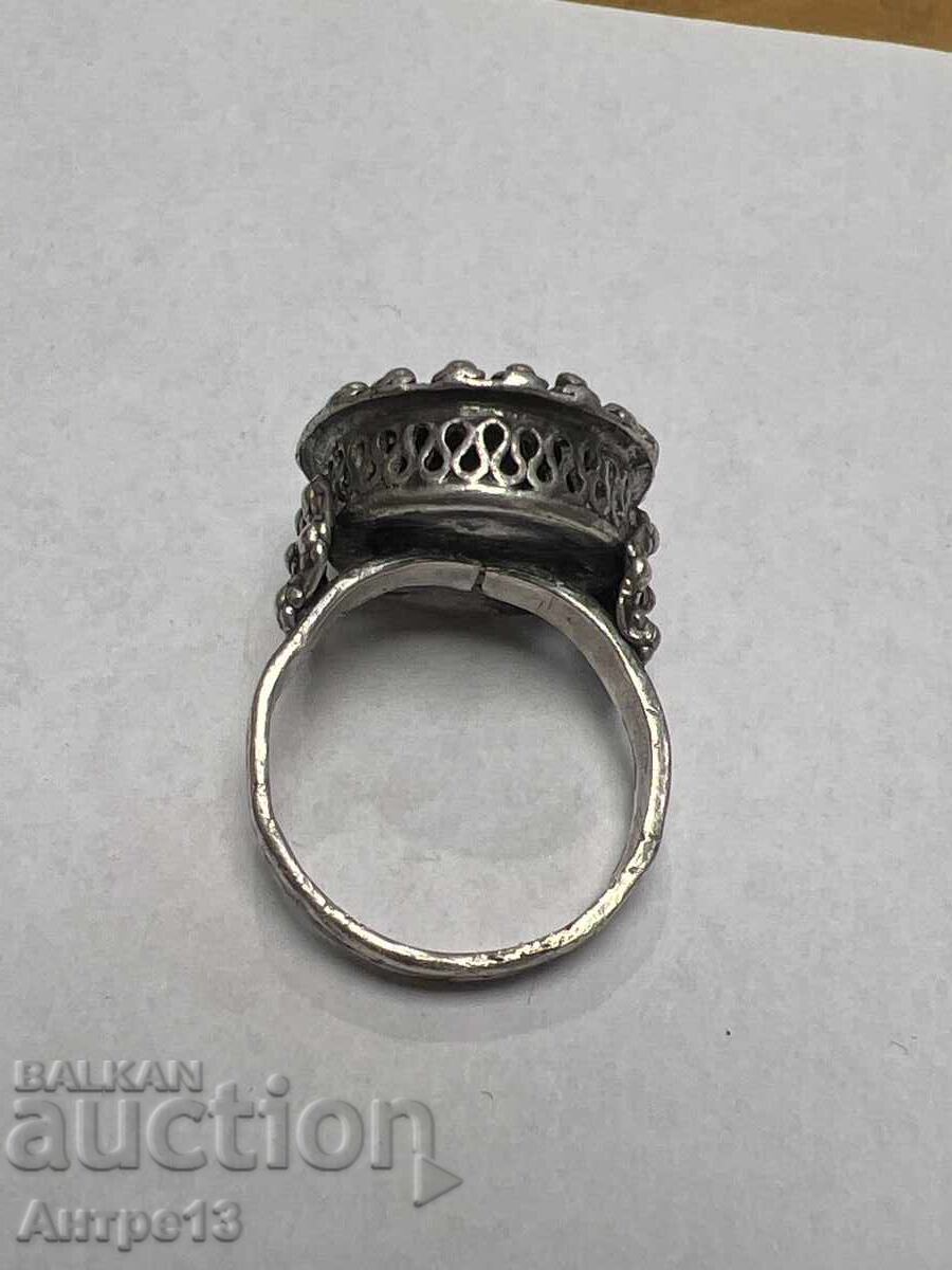 Auction  Silver women's Revival period ring