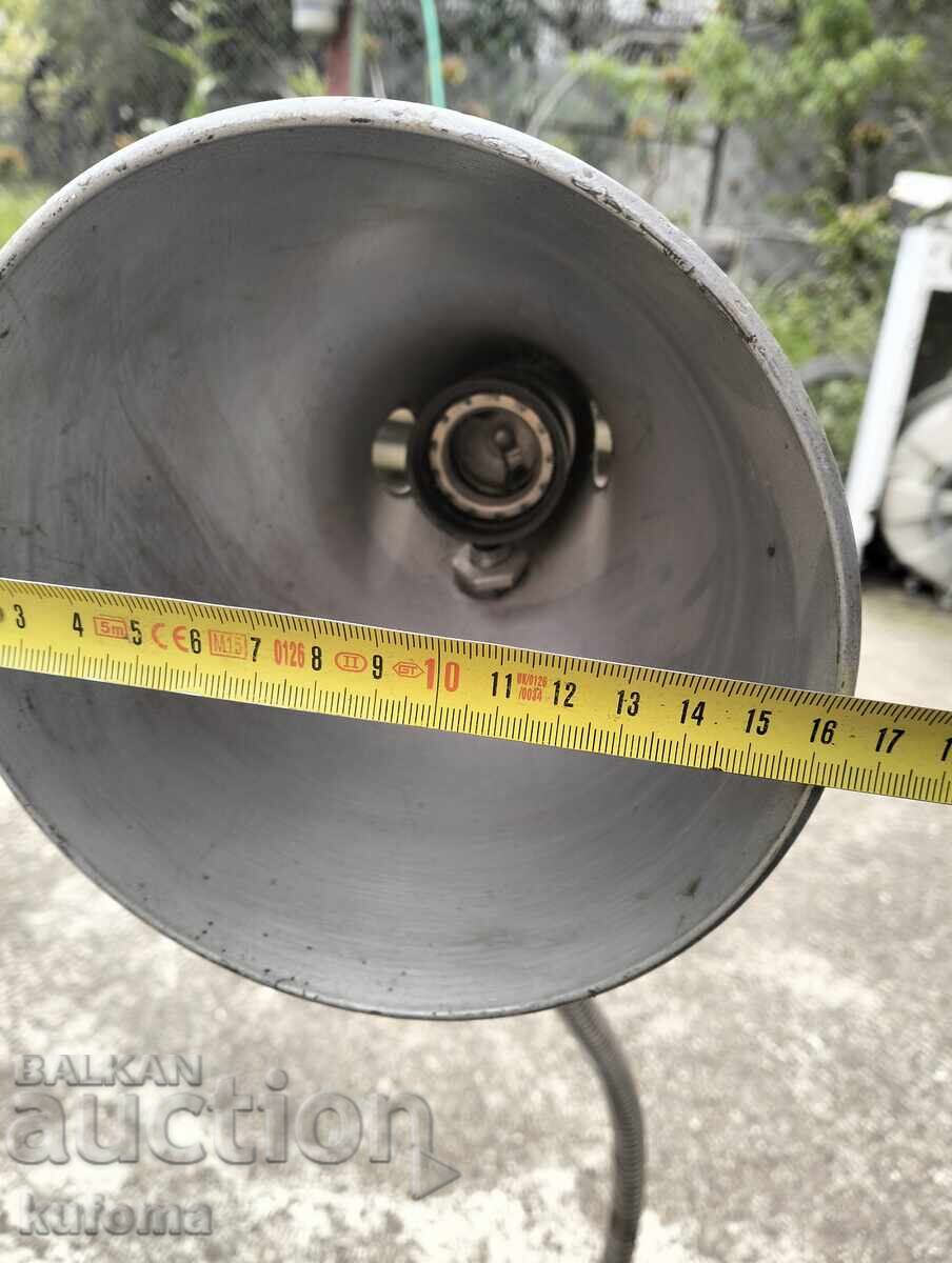 Livrarea Veche lampă industrială Livrarea Veche lampă industrială