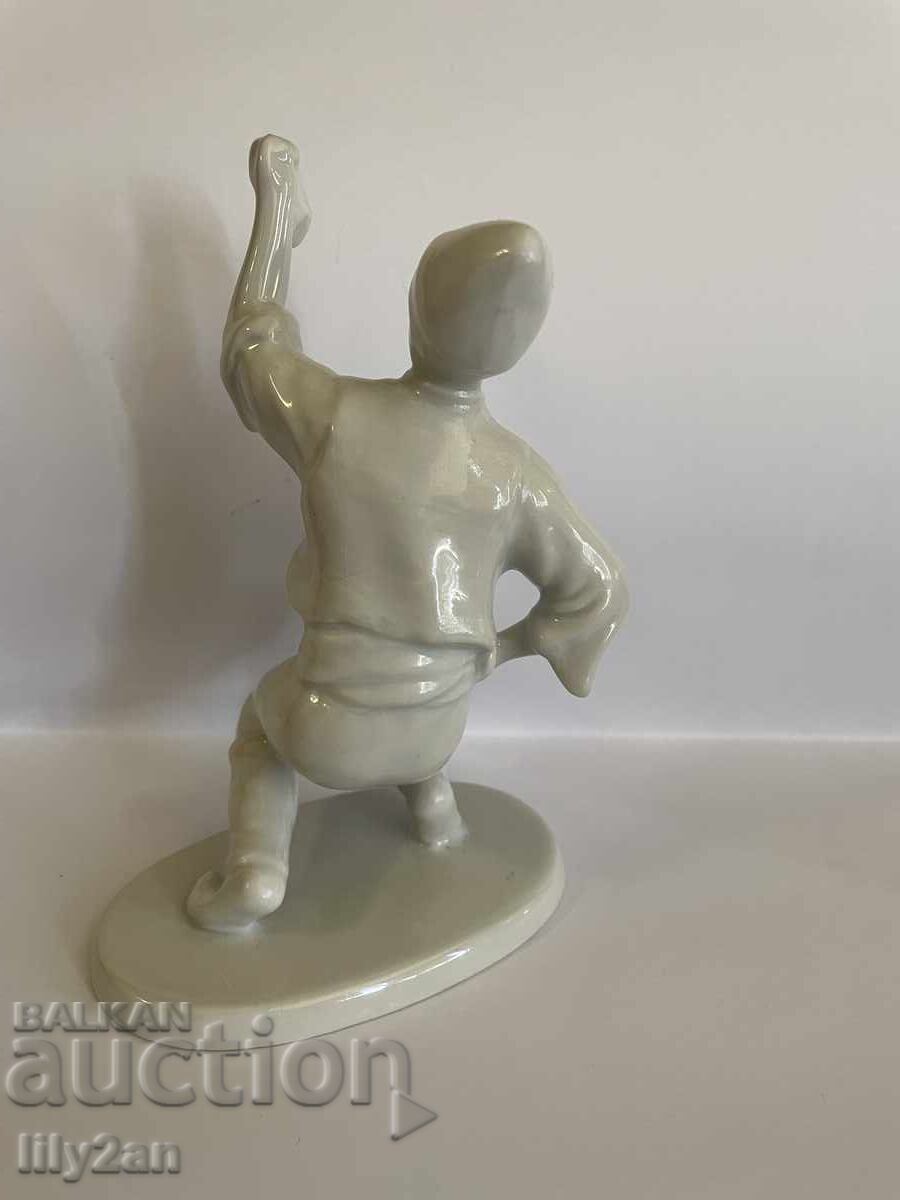 Figurină rară din porțelan bulgăresc - 6