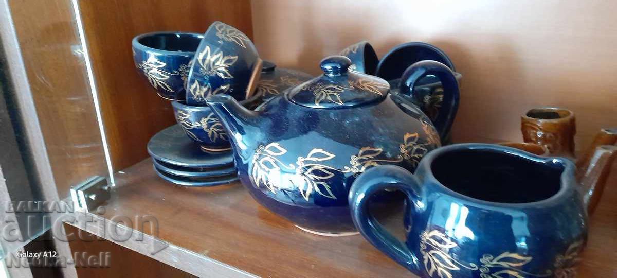 Υπηρεσία καφέ με τιμή € 22.00 | 43.03 BGN