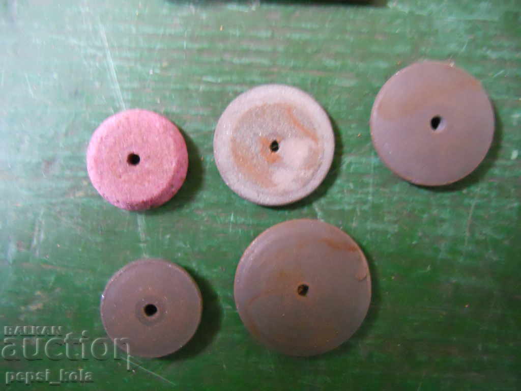 Auction  Sandpaper for hand sander