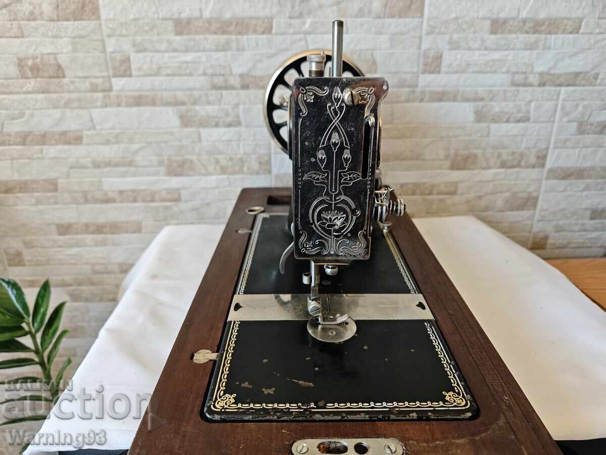 Mașină de cusut manuală - GRITZNER - anul 1920 - Germania - 5
