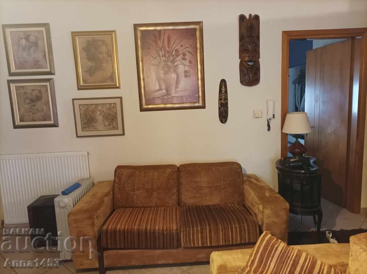 Livrarea Vânzare de mobilă și toate decorațiunile