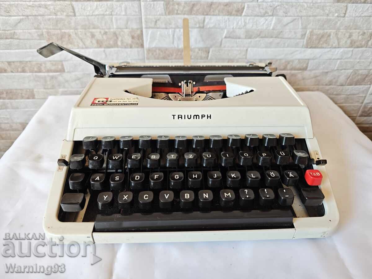 Παλιά γραφομηχανή Triumph de Luxe - 1970 με τιμή € 45.00 | 88.01 BGN
