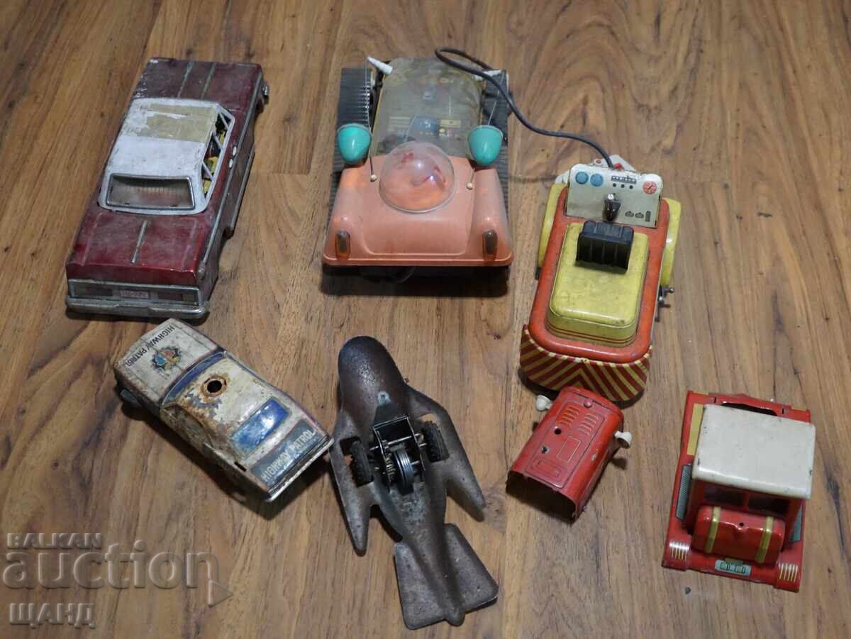 Παράδοση PARTIDA STARI METALNI IGRACHKI ZA CHASTI KOLA, Lunokhod, Traktor