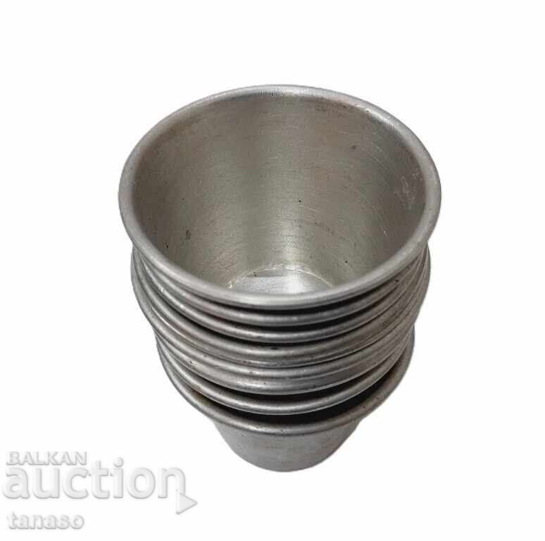 Livrarea 9 boluri vechi din aluminiu pentru cremă de zahăr ars (10,3)