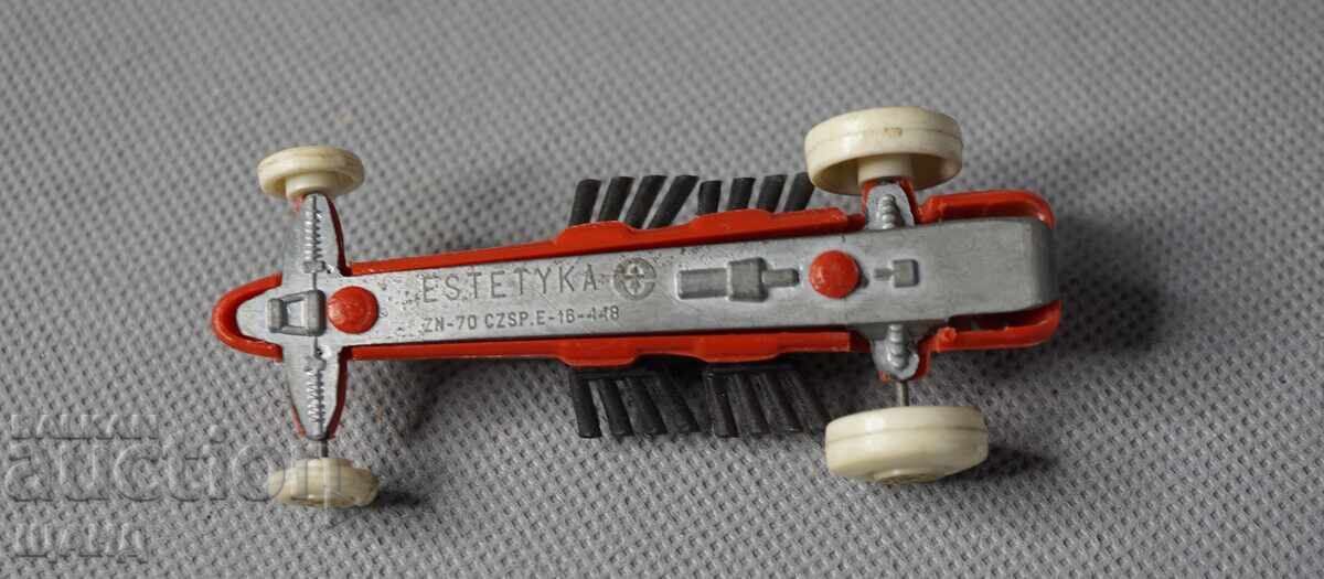 Παράδοση Παλιό πλαστικό παιχνίδι Estetyka dragster - Πολωνία