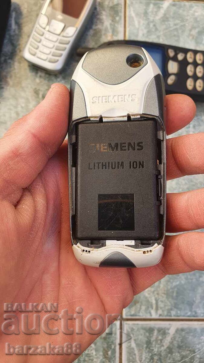 Παλιό τηλέφωνο Nokia και 3 τεμάχια Siemens - 6