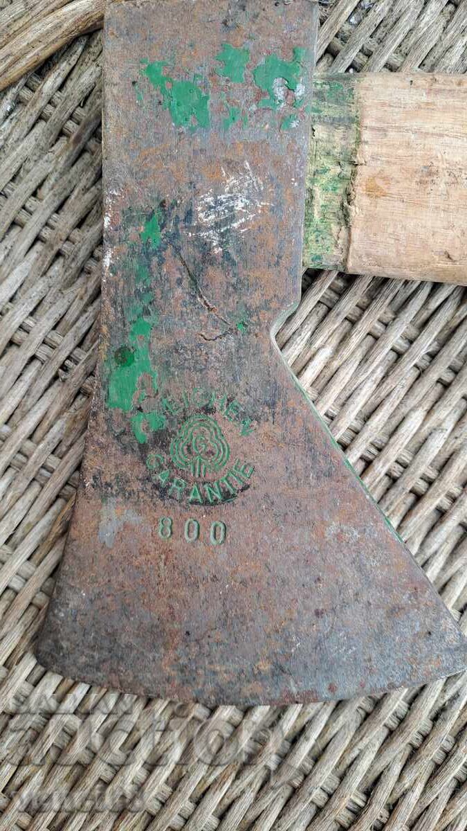 Un topor cu preț € 50.00 | 97.79 BGN