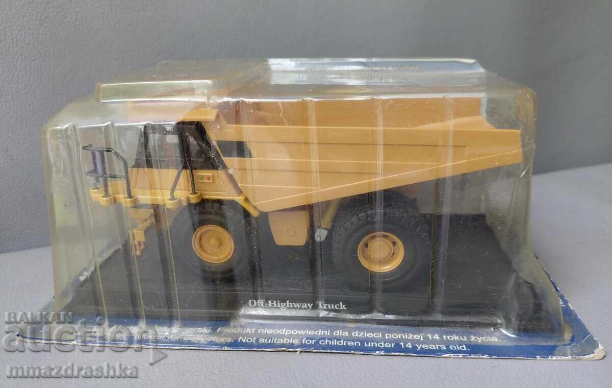 Камион Diecast Masters CAT 775E Off-Highway Truck