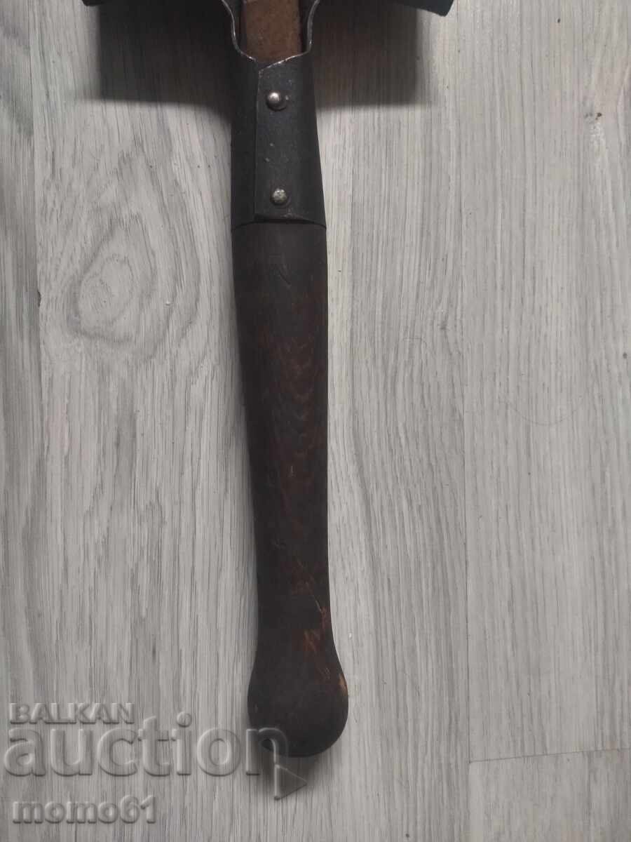 Soldier's Shovel /c - 5