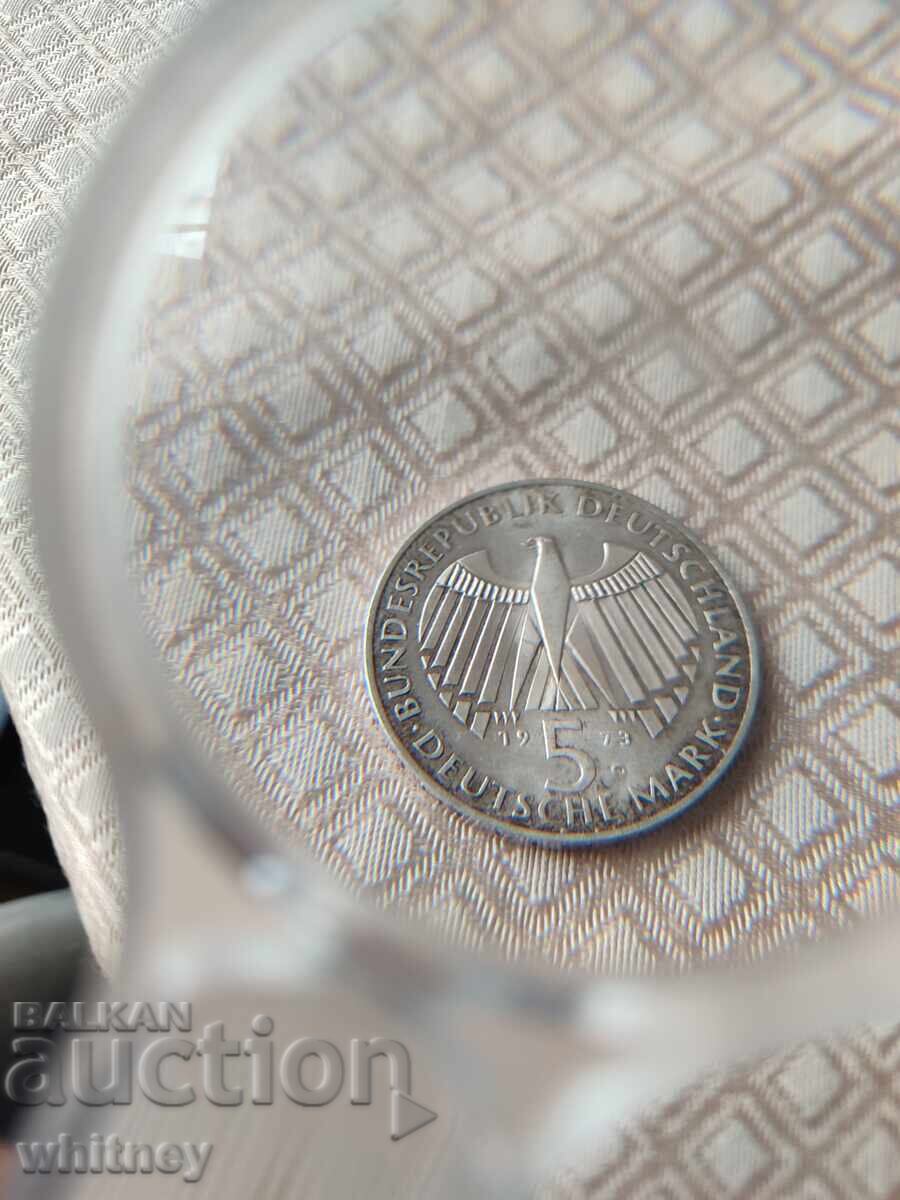 5 μάρκα 1973 G με τιμή € 18.99 | 37.14 BGN