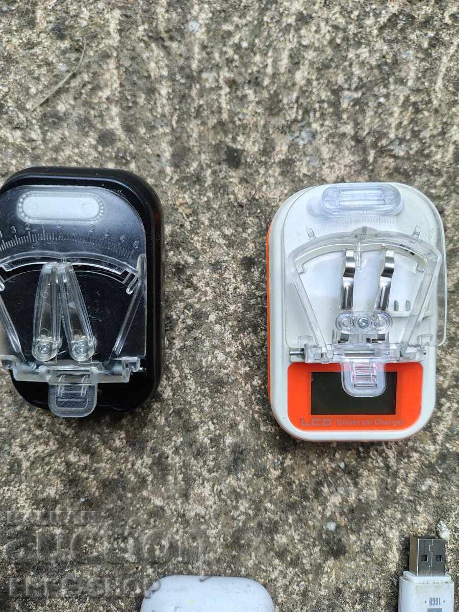 Delivery of Lot of battery chargers, headphones, etc