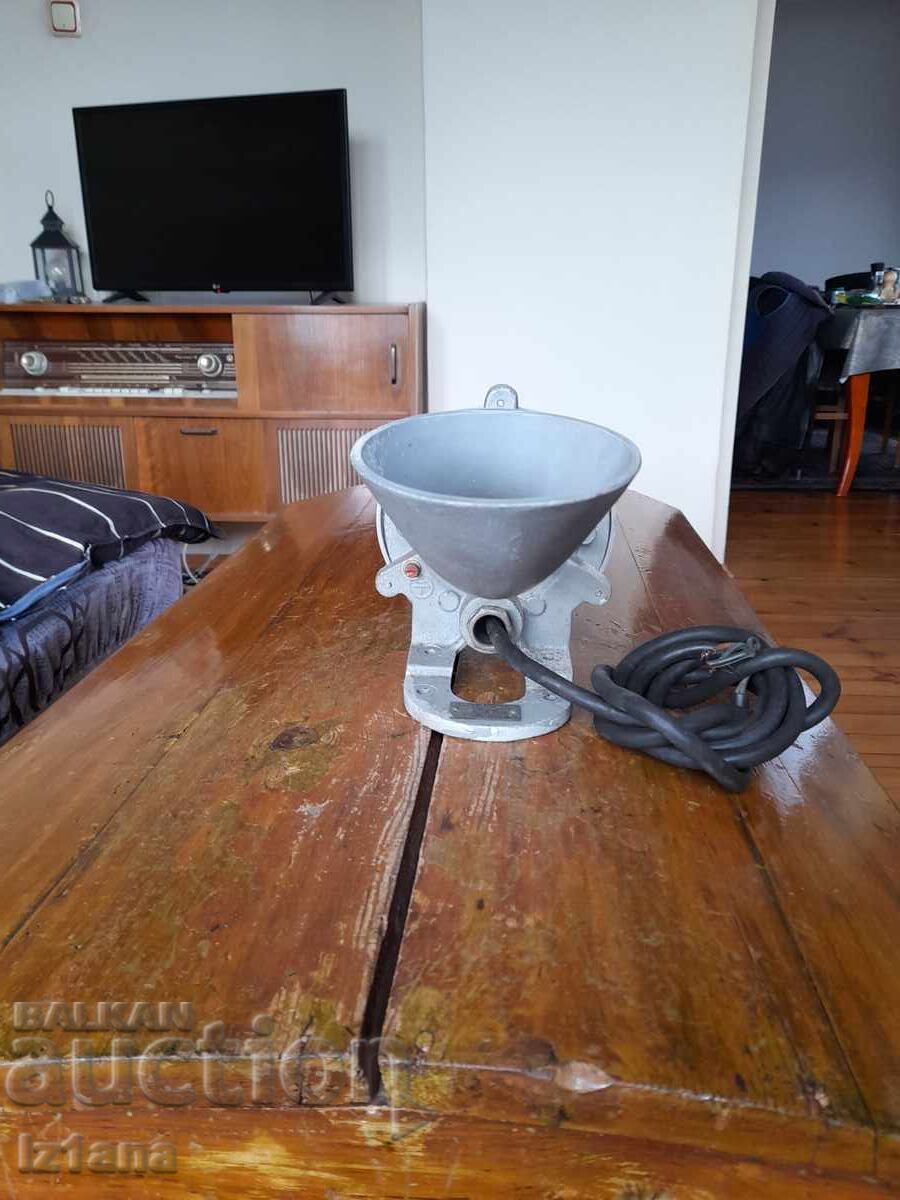 Sirenă veche cu preț € 75.00 | 146.69 BGN