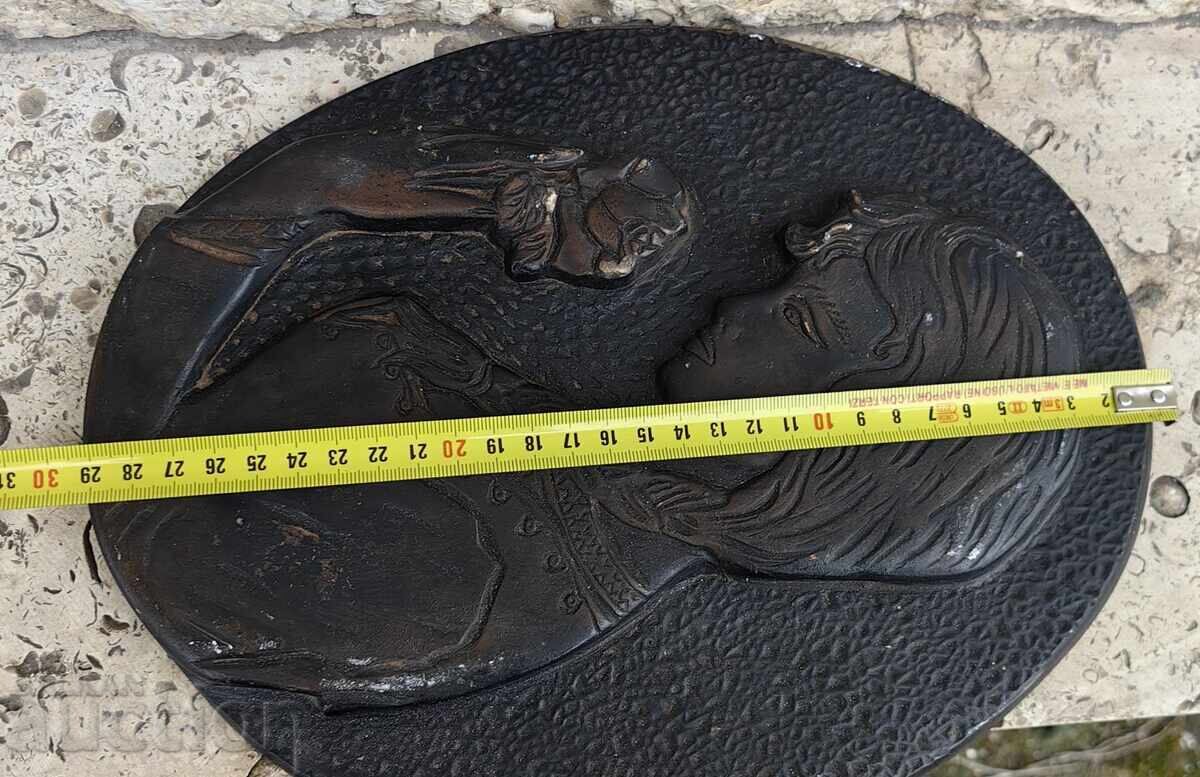 MARE PANOU BULGĂRESC DIN GHIPS DIN EPOCA SOCIALISTĂ FEMEIE CU TRANDAFIR DECORAȚIUNE DE PERETE - 6