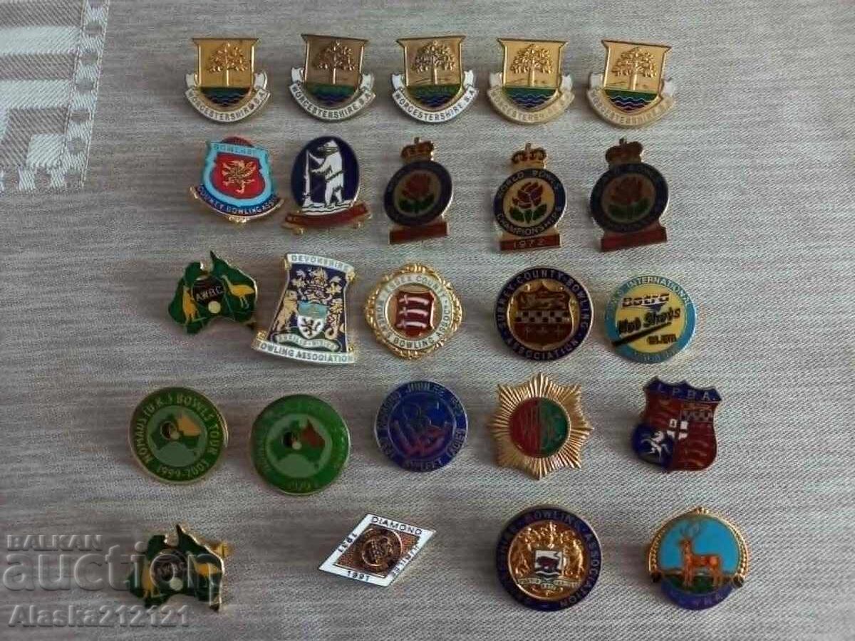 Lot - British bowling badges Lot - British bowling badges