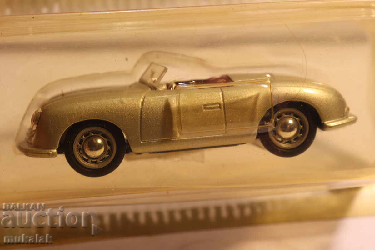 MODEL MAȘINĂ PORSCHE 356 1:43 cu preț € 9.00 | 17.60 BGN