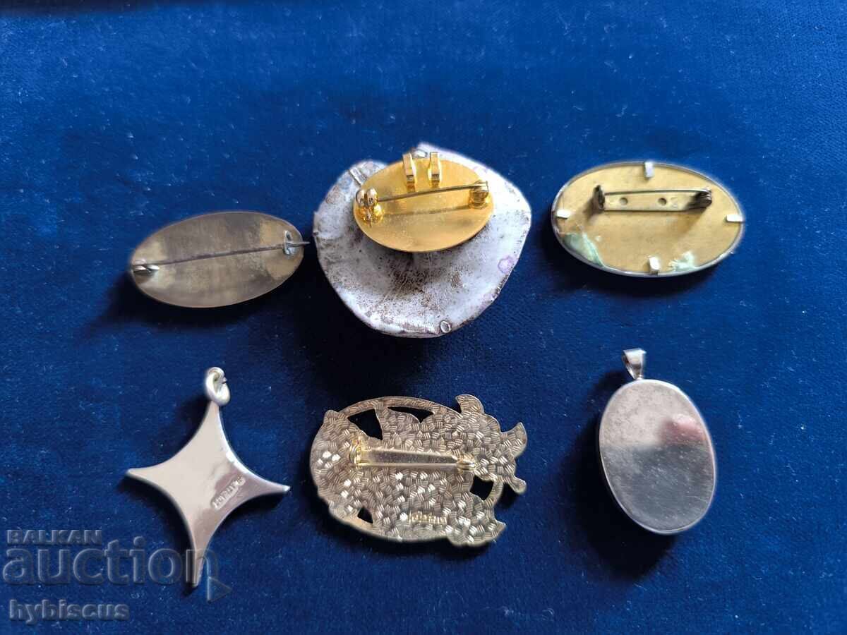 Licitație Lot de șase /6/ podoabe de import broșe și coliere