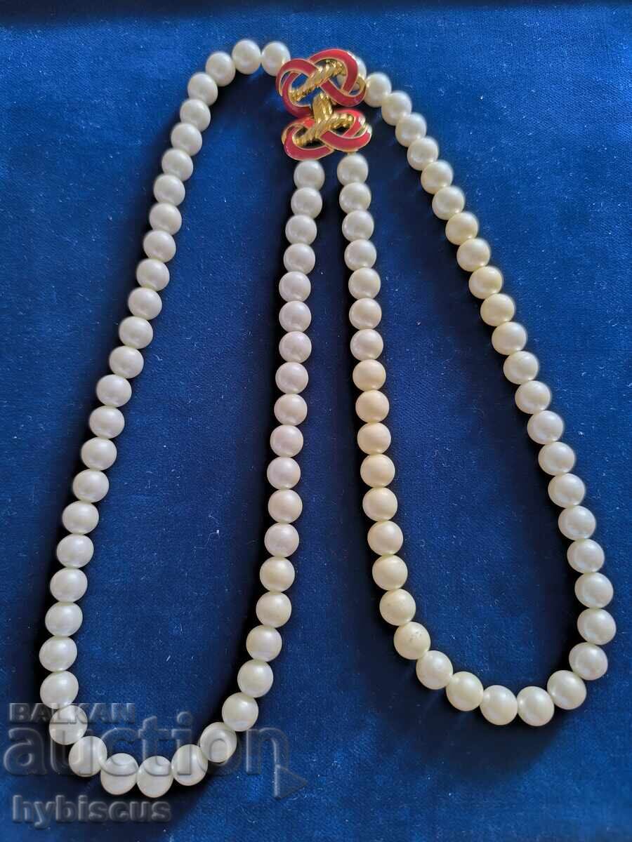 Colier de import, import SUA Trifari cu preț € 125.00 | 244.48 BGN