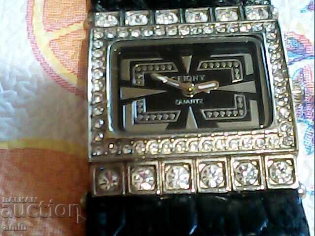 Beautiful ladies' watches, working, no battery with price € 10.00 | 19.56 BGN