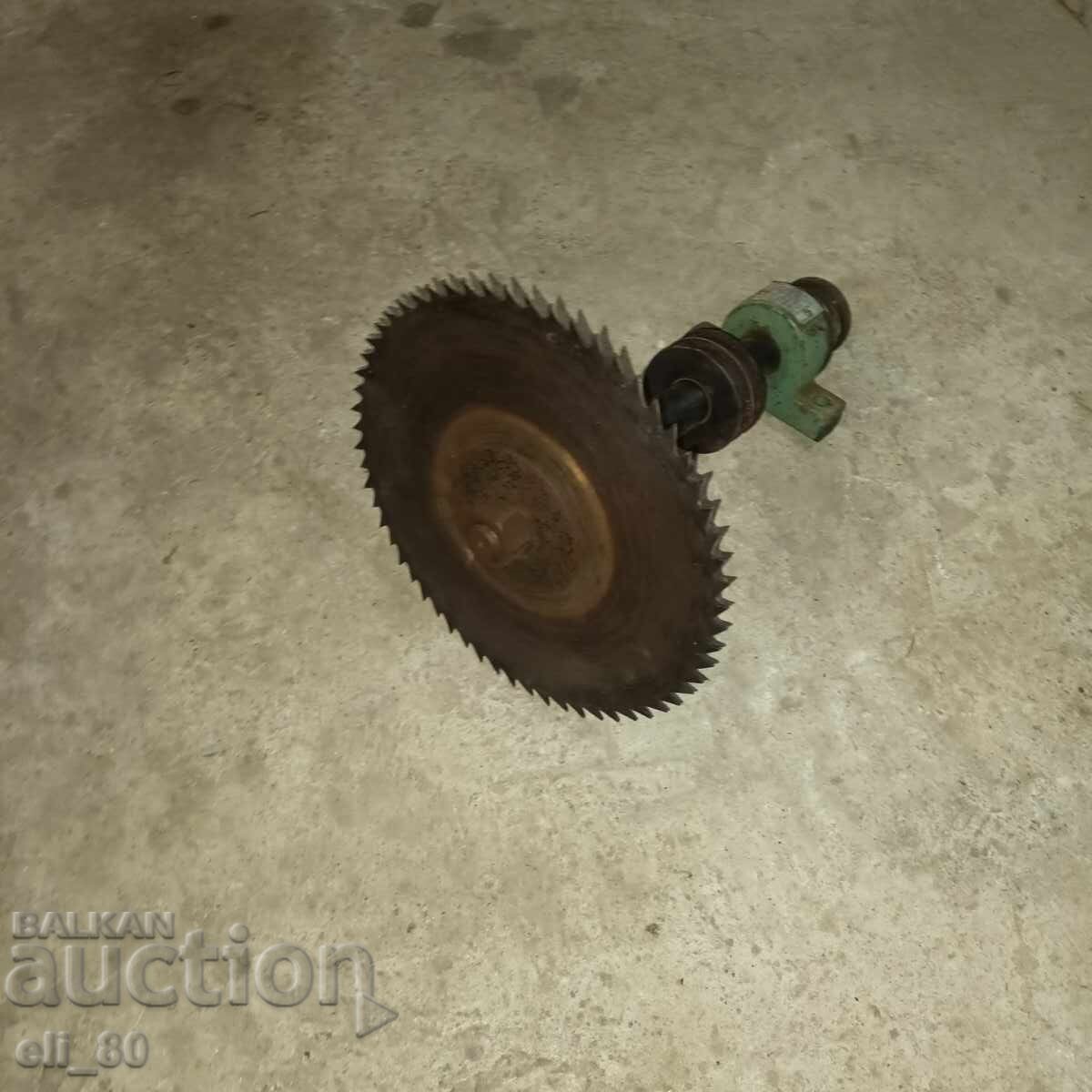 Arbor with circular saw blade - 5