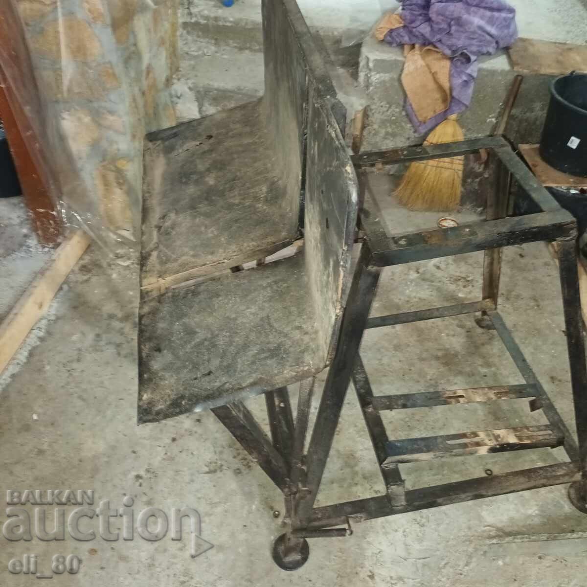 Licitație Structură metalică pentru circular