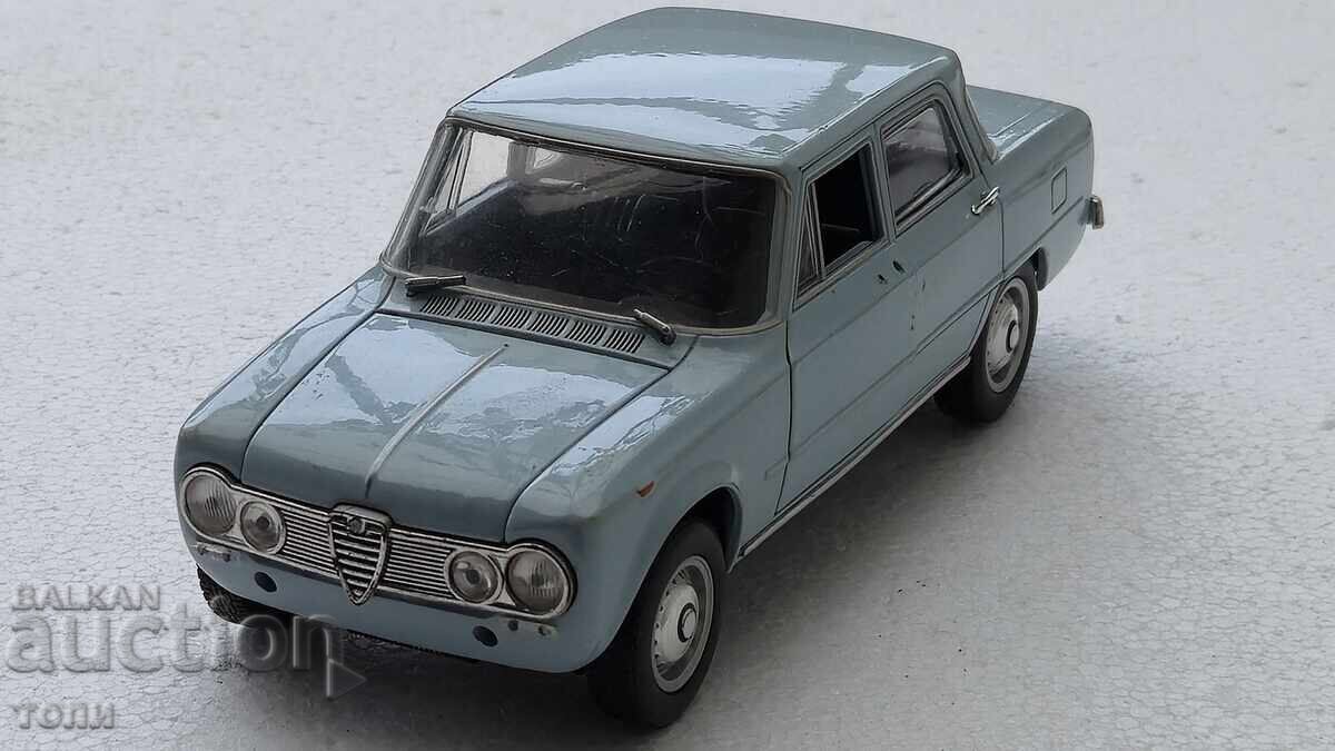 ALFA ROMEO GIULIA 1600 SUPER FABRICAT ÎN CHINA 16 cm cu preț € 0.01 | 0.02 BGN