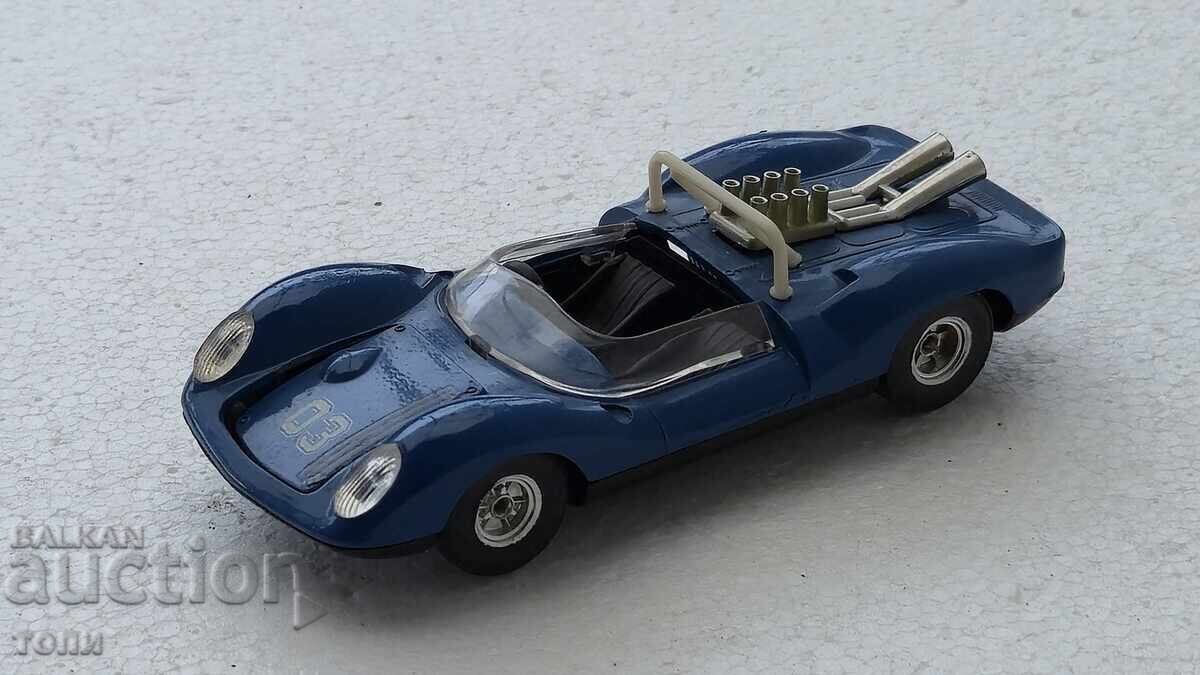 Licitație FORD GT 40 GAMA 10 cm. FĂRĂ PREȚ DE REZERVĂ!!!!!