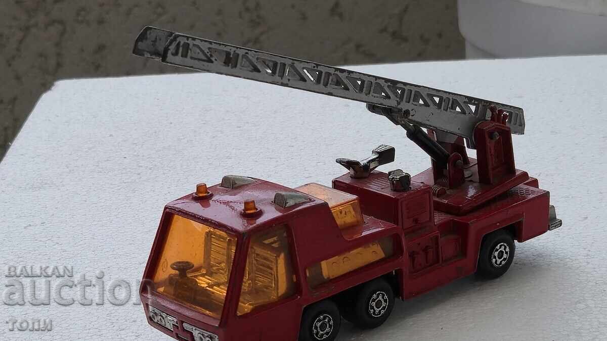 Доставка на MATCHBOX K -9 FIRE TENDER 1972 MADE IN ENGLAND  15см.