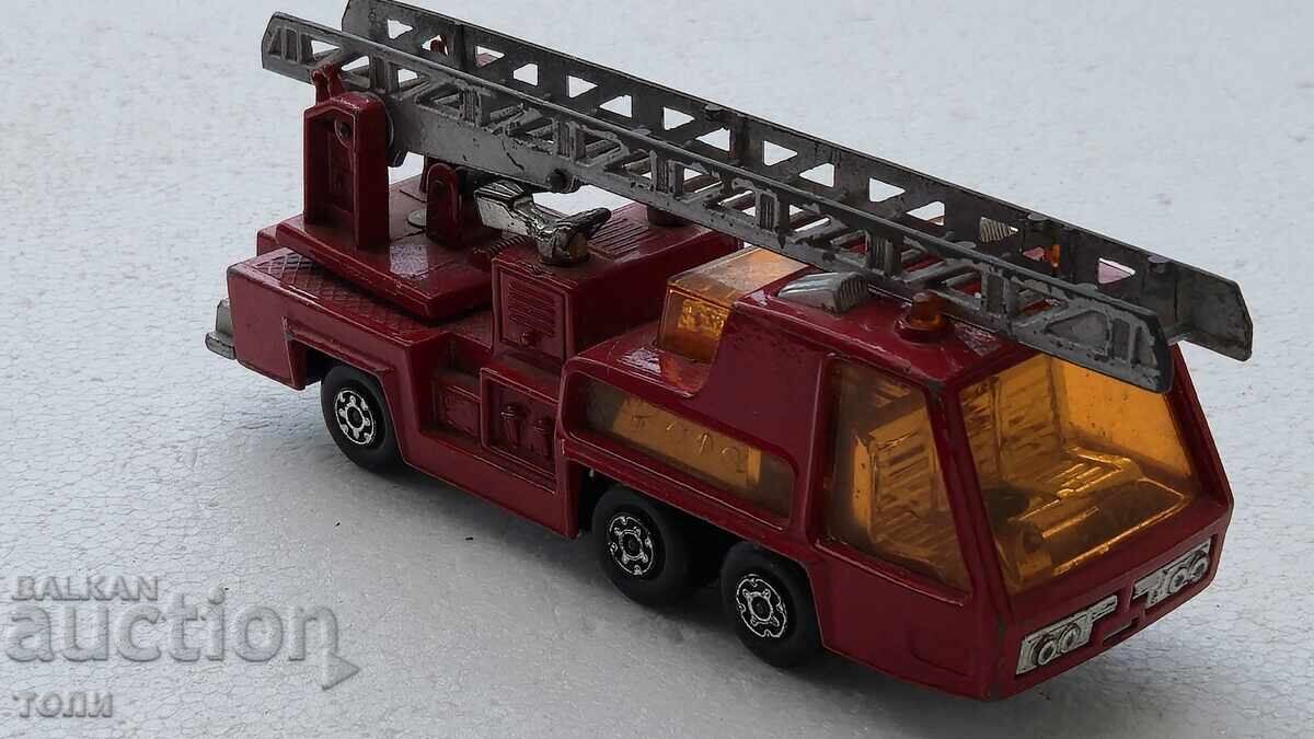 MATCHBOX K -9 FIRE TENDER 1972 MADE IN ENGLAND  15см.