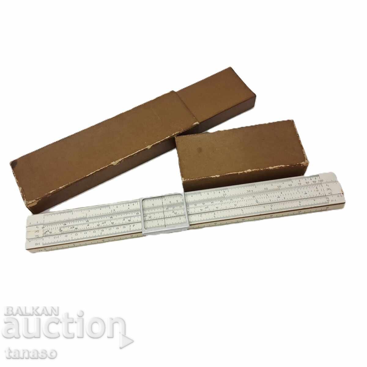 Licitație Veche riglă de calcul sovietică (slide rule) (9.1)