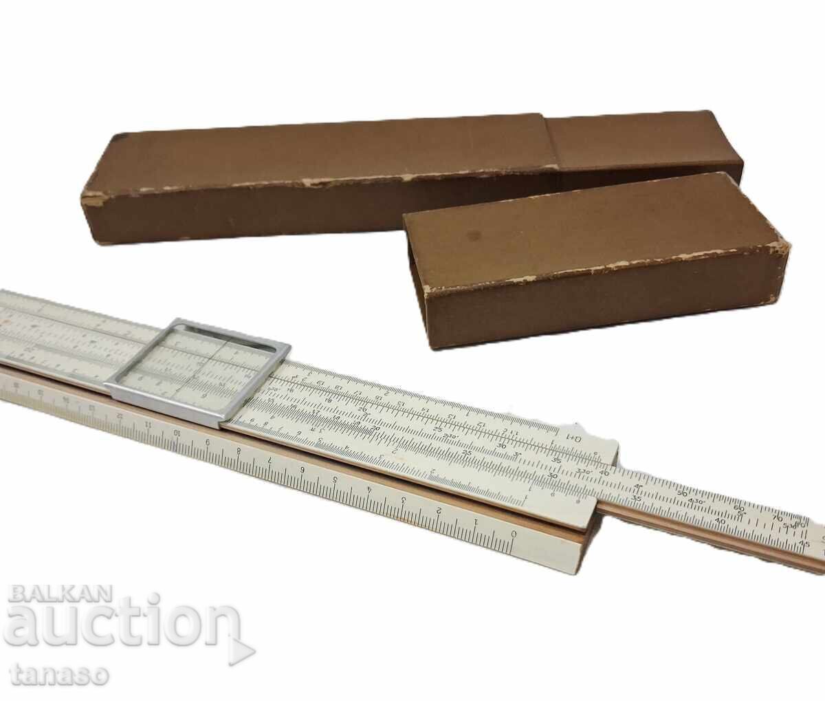 Veche riglă de calcul sovietică (slide rule) (9.1)