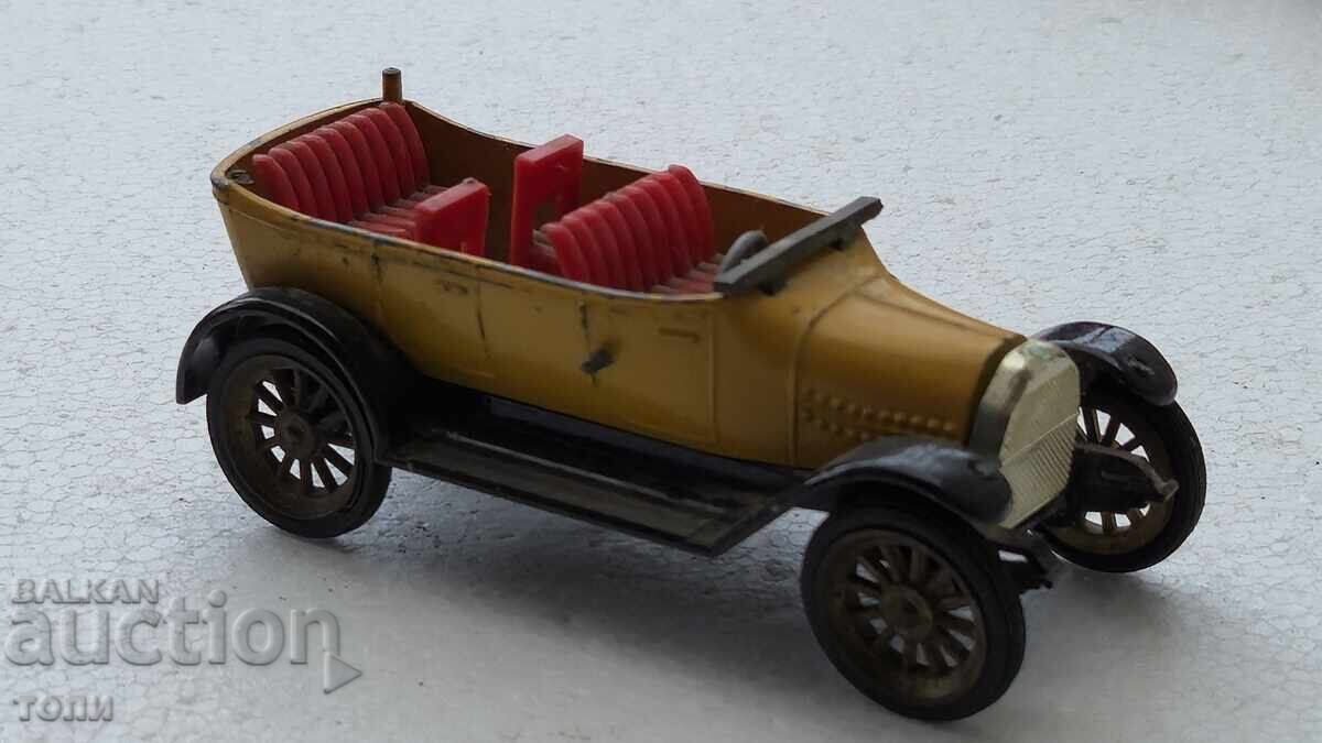 FIAT 1911 GAMA FABRICAT ÎN GERMANIA 9,50 cm