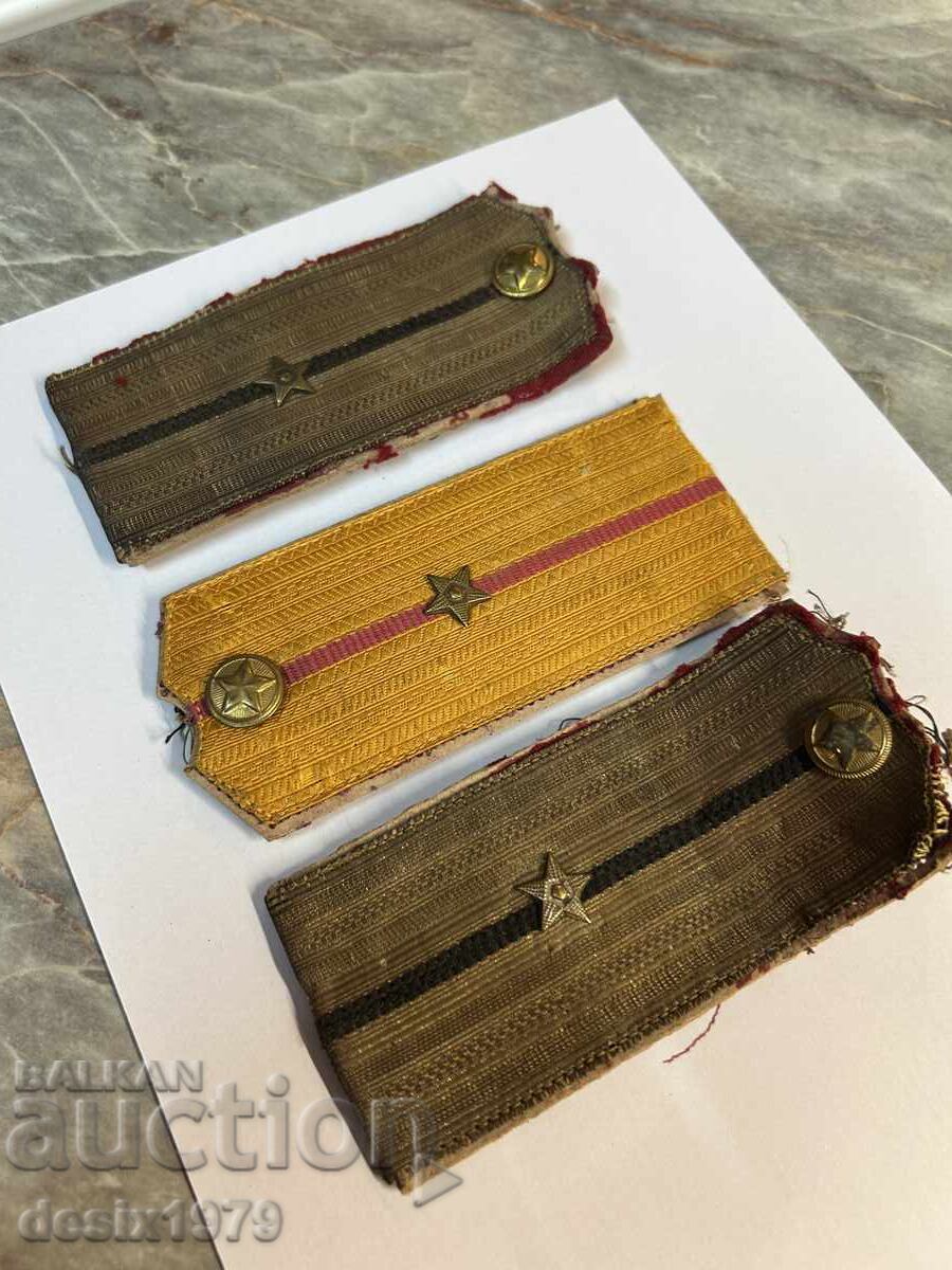 Licitație Lot de epoleți vechi