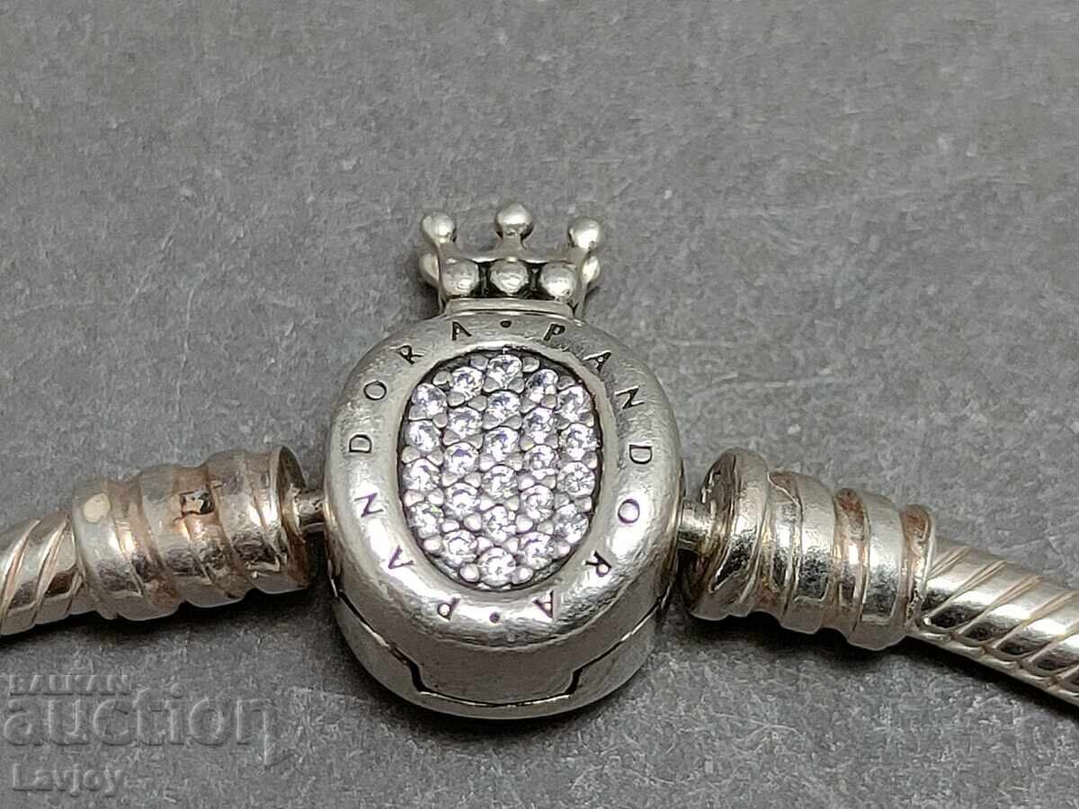 Brățară Pandora originală din argint 925 cu preț € 60.00 | 117.35 BGN