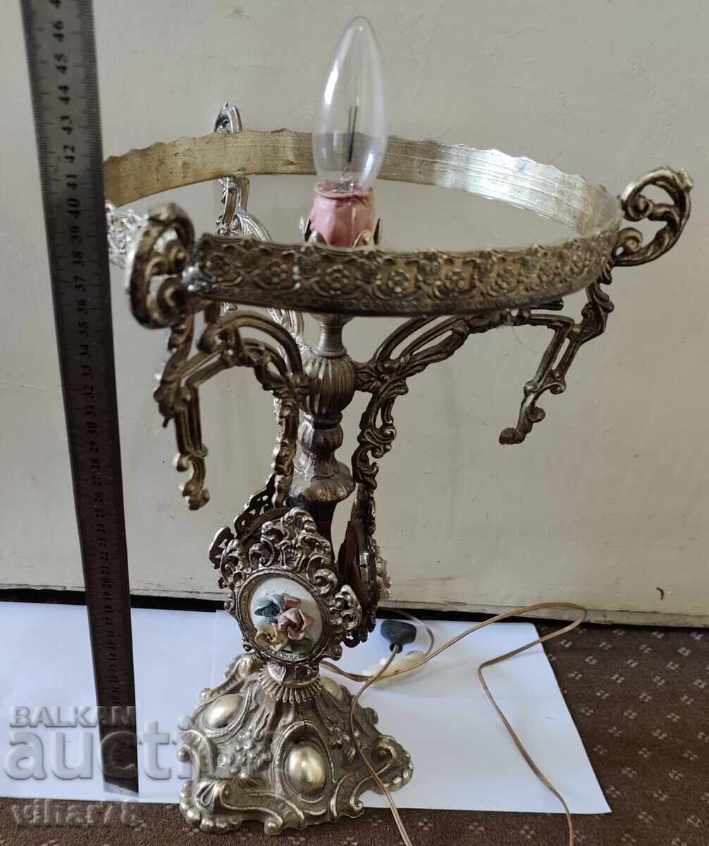 Auction  Desk lamp