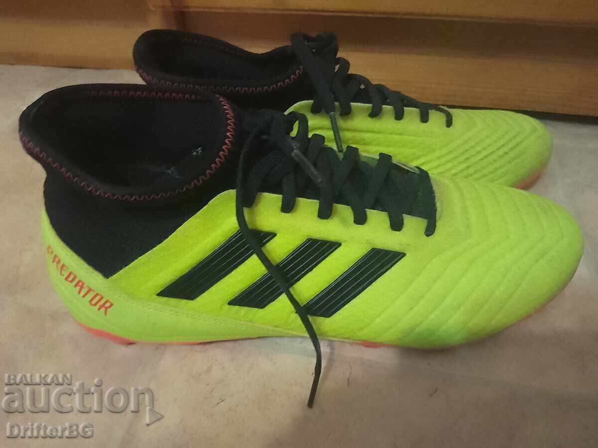 Футбол ,Adidas Predator 18.3 FG – РАЗМЕР 46 – Отлично с цена € 10.00 | 19.56 лв.