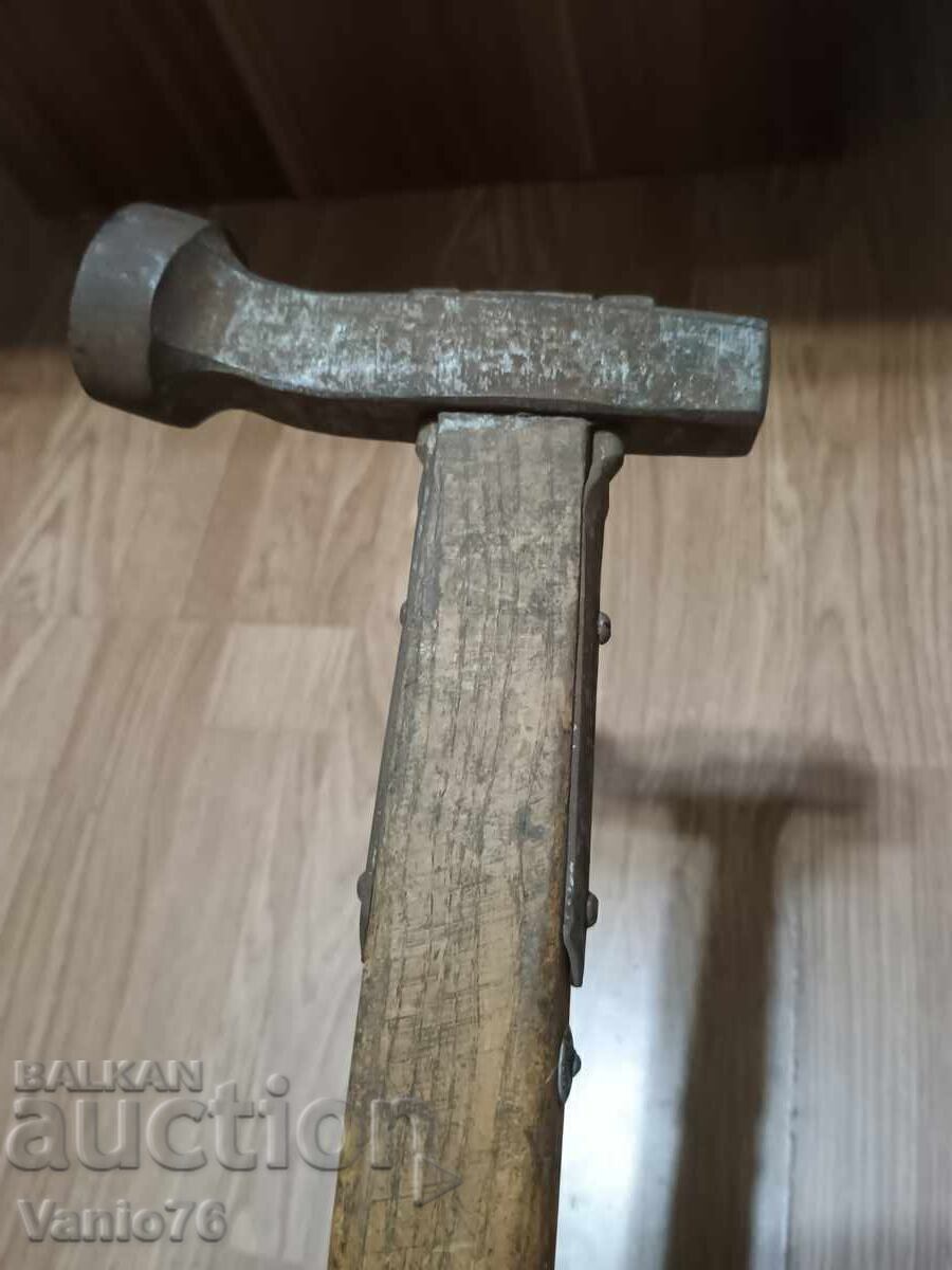 Σφυρί με σφραγίδα Τρίτου Ράιχ με τιμή € 490.00 | 958.36 BGN