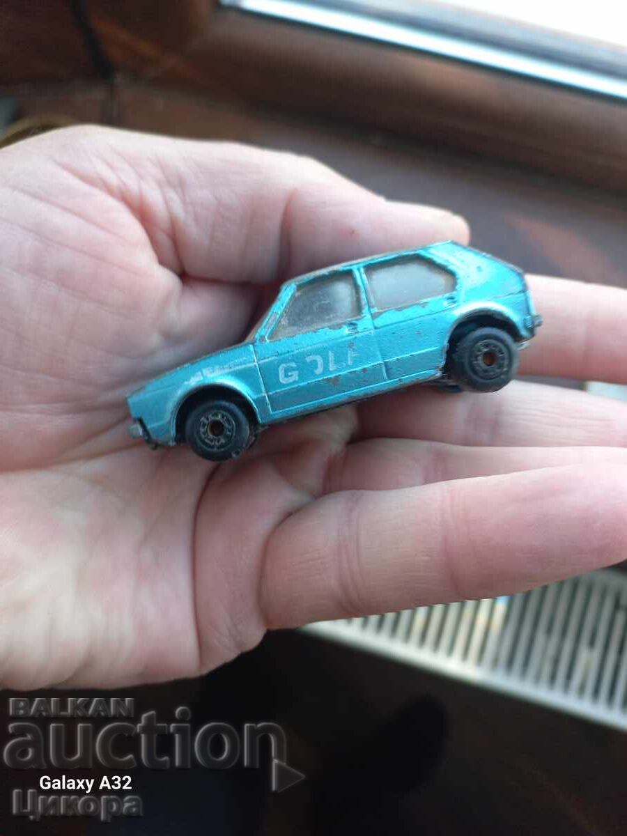 Livrarea MAȘINUȚĂ METALICĂ MATCHBOX BULGARIA GOLF