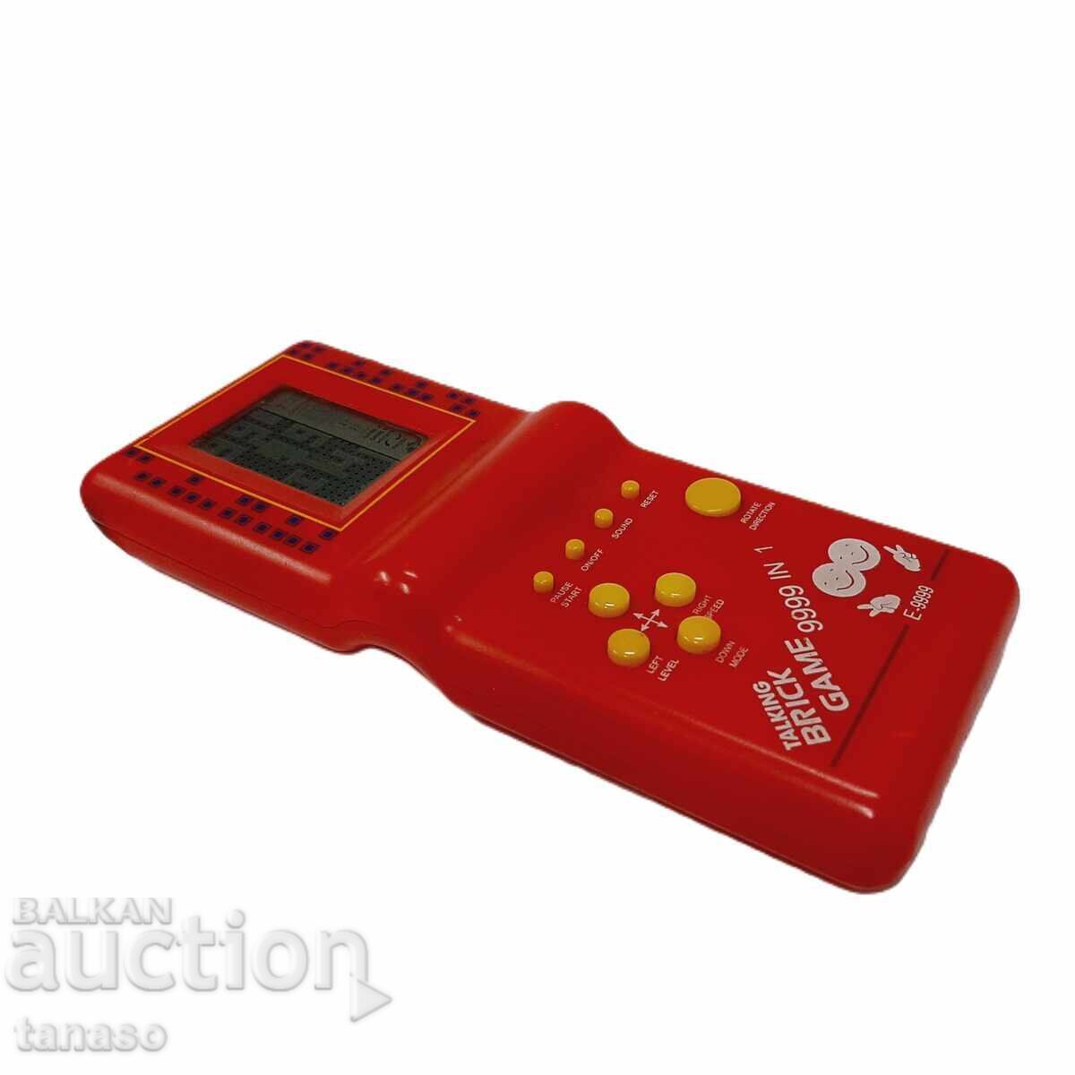 Ретро електронна игра Тетрис / Brick Game 9999 в 1 от 90-те с цена € 15.00 | 29.34 лв.