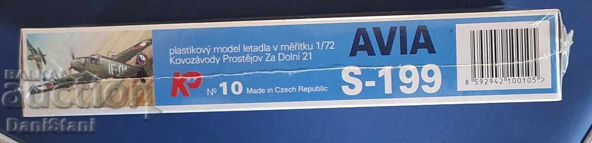 Livrarea Machetă avion la scară 1:72, AVIA S-199