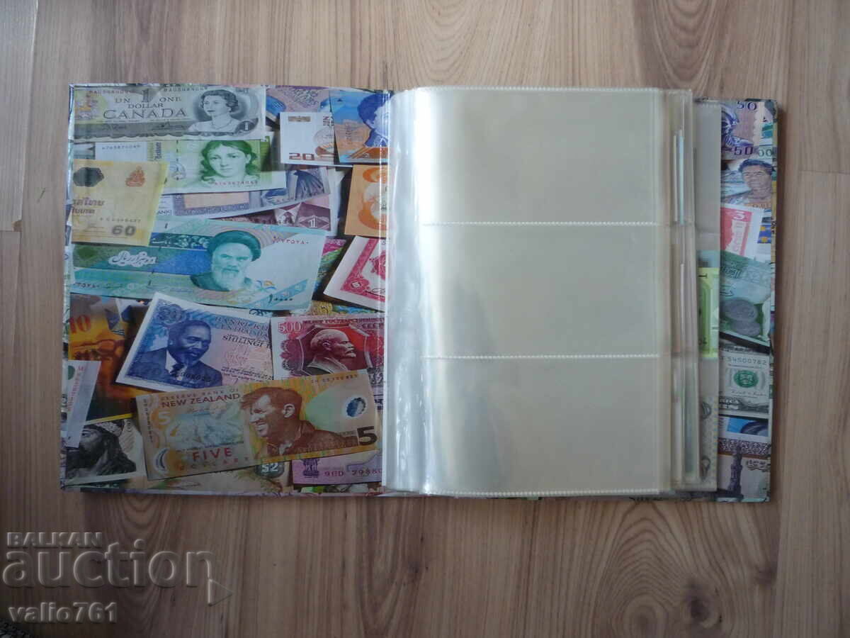 Album cu 100 de file pentru 300 de bancnote !!! UTILIZAT !!! cu preț € 28.00 | 54.76 BGN